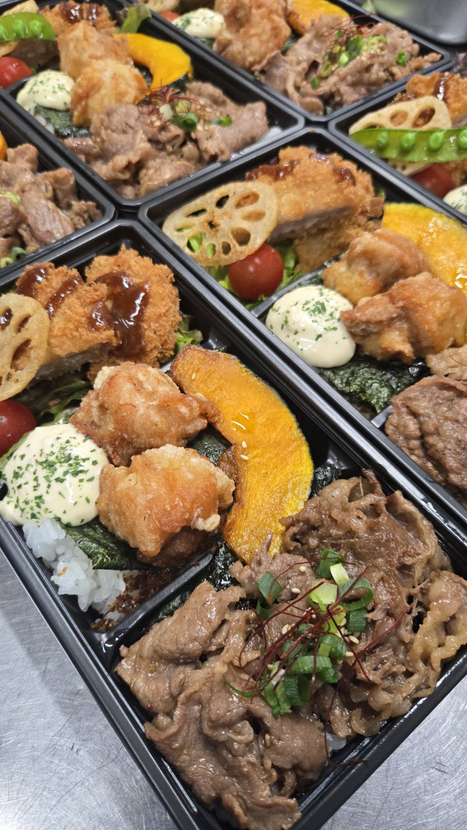 【高松市内 宅配事例】イベント用に「DX肉のり弁当」29個をご注文｜請求書払い対応